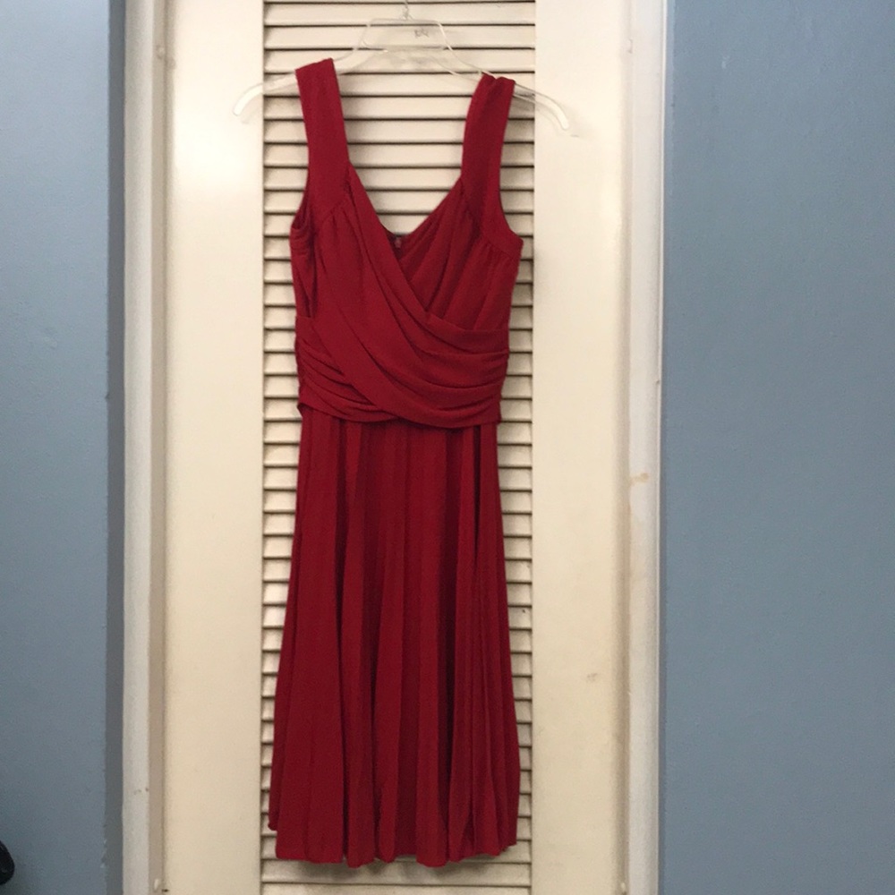 Max and Cleo Red flowy dress
